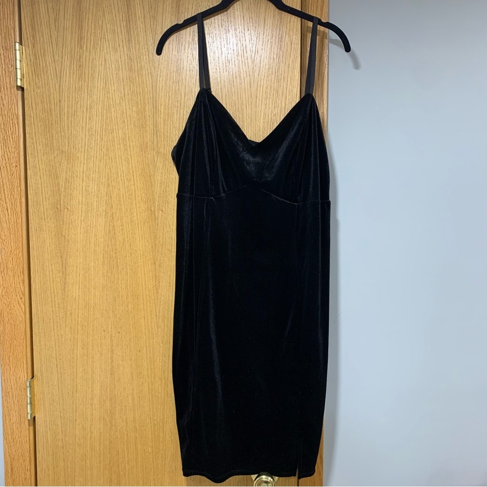 Forever 21 Black Mini Dress